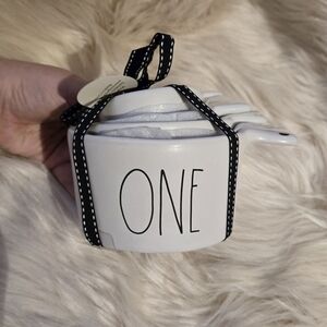 Rae dunn ghost measuring cups